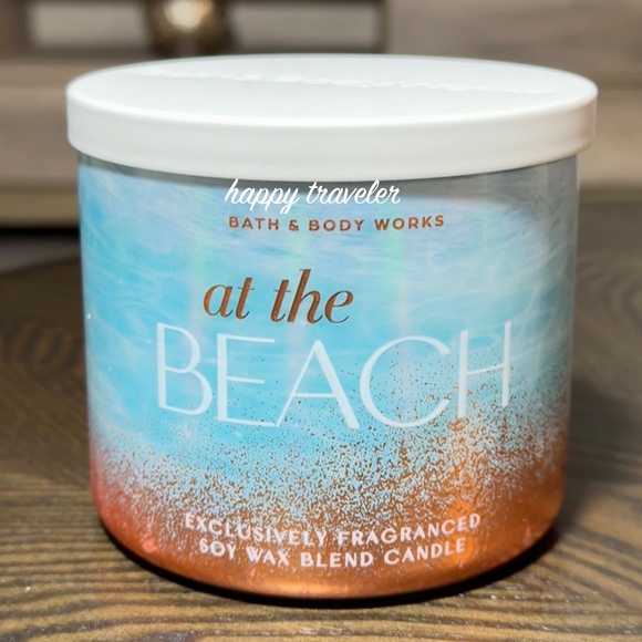 AT THE BEACH 3 Wick Candle - Picture 1 of 3
